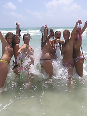 Candid teens in swimsuit or topless voyeur pictures at La Joya Nude