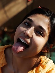 Another part two, this time of the all-natural, all-desirable Reina Rae. As you see, I had many extra photos of her from the day that just needed to be shared. There is also some 'xtra' content. Reina is another athletic specimen. She wrestled in high school and participates in BJJ. I was in speech and debate because I dreamed of becoming a politician. Hey, close enough.