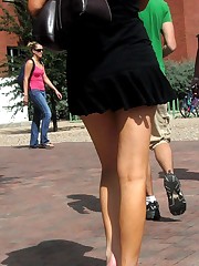 Mini skirt up skirt, spyed on the street upskirt photo