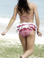 Bikini shots of Evangeline Lillyshots upskirt pantyhose