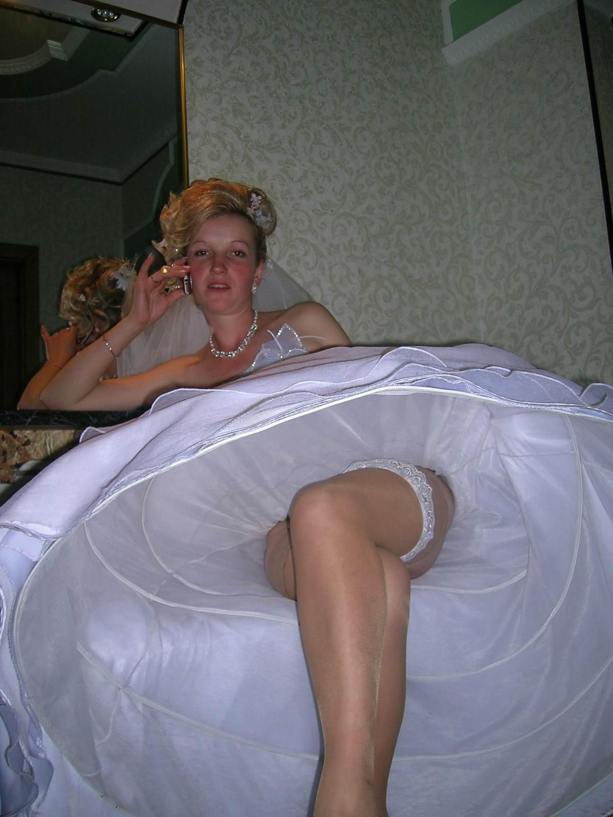 Real Amateur Public Candid Upskirt Picture Sex Gallery Collection Of Bride Dressed In Wedding