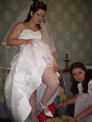 Gall of Sexy Bride Exposed upskirt pic