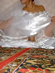 Gall of Drunk Bride upskirt picture