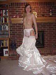 Photos of Horny Bride up skirt pic