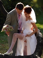 Images of Plump Bride Spreads Legs upskirt shot