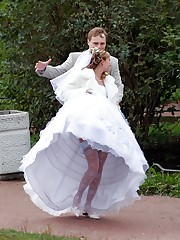 A bride in XXX pictures upskirt photo