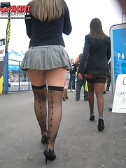 Accidental and voyeur up skirts. Hot upskirt images celebrity upskirt