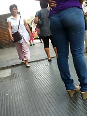 Sexy skin tight jeans on cutest gals up skirt pic