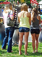 Girls in short shorts on weekend up skirt pic