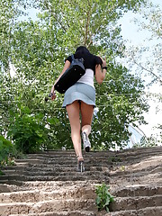 Upskirt of a viewy pippin
