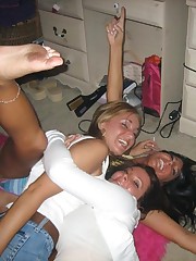 1000s upskirt picture gallery