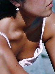 Downblouse Shots upskirt pictures