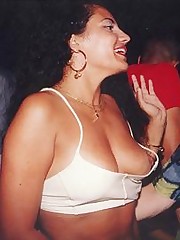 Downblouse Shots upskirt pictures