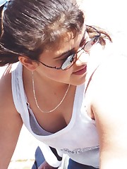 Downblouse Shots upskirt pictures