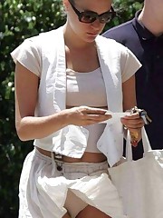 celebrity no panty upskirt photo gallery