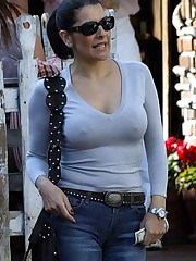 celebrity upskirt nipslip photos