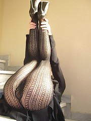 pantyhose no panties upskirt foto