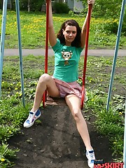 Hot teen upskirt